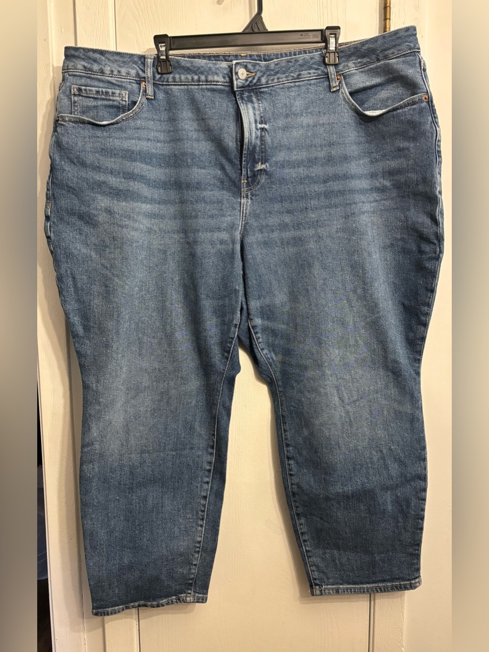 Old Navy Women's Light Blue Straight-Leg Jeans
